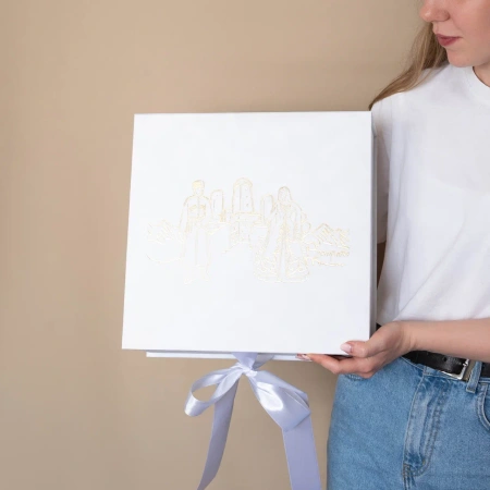  Фотография коробка на лентах 30*30*12